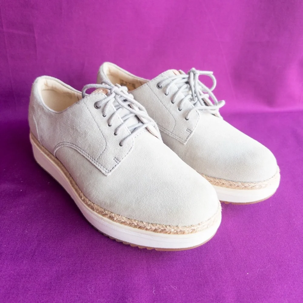 Clarks Artisan Suede Oxford Shoes Light Blue Gray Women Size 6.5